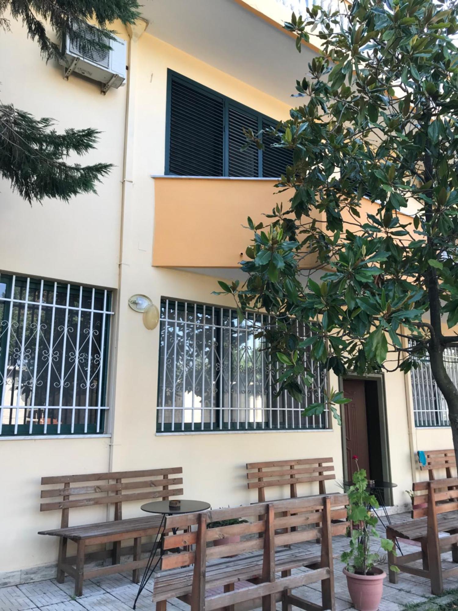 Sunrise Guest House Shkodër Exterior foto